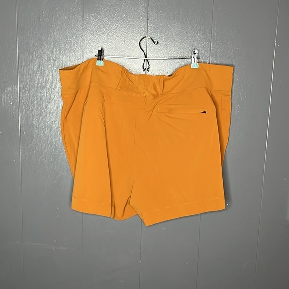 Athleta Trekkie North Shorts size 26 - Picture 11 of 12